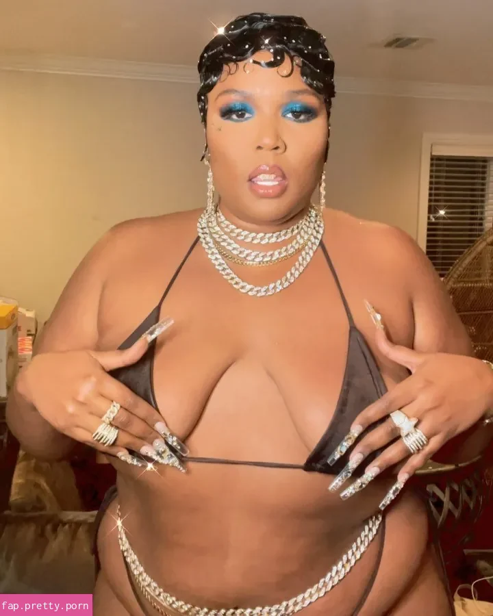 Lizzo - Photo #16