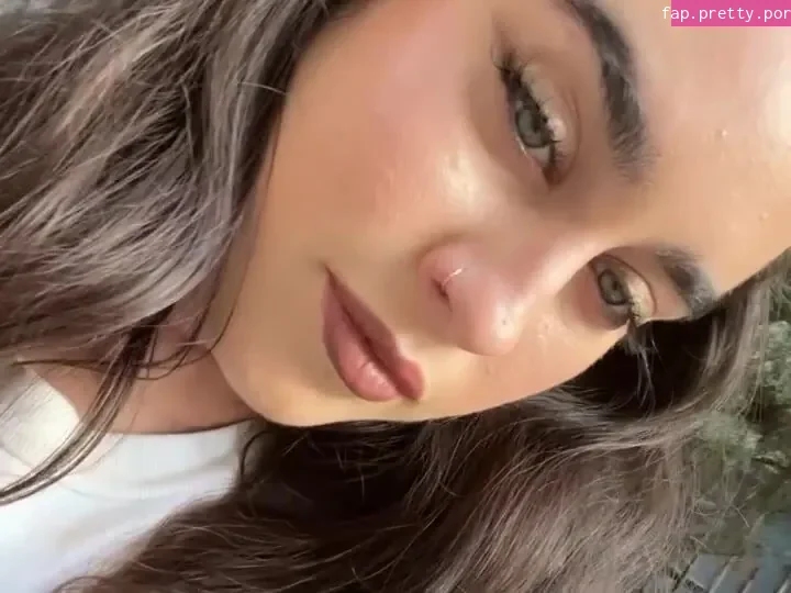 Lauren Jauregui - Photo #11