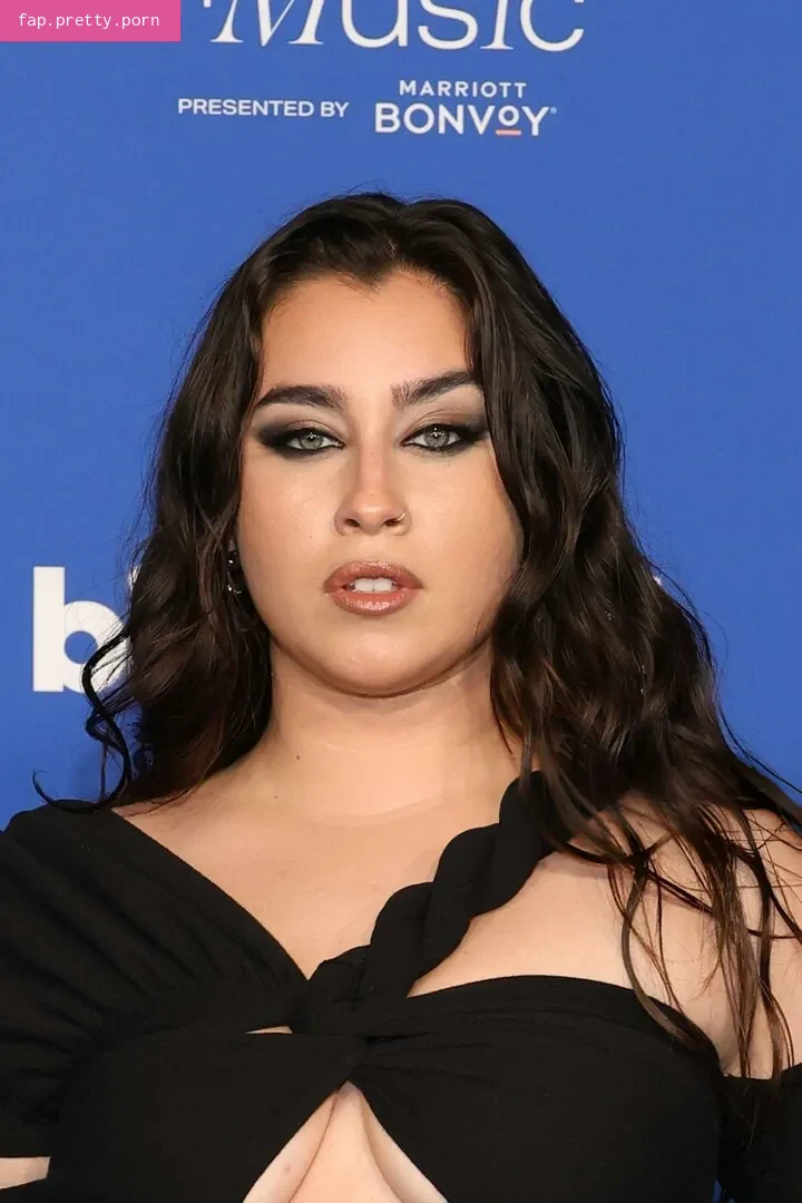 Lauren Jauregui - Photo #63