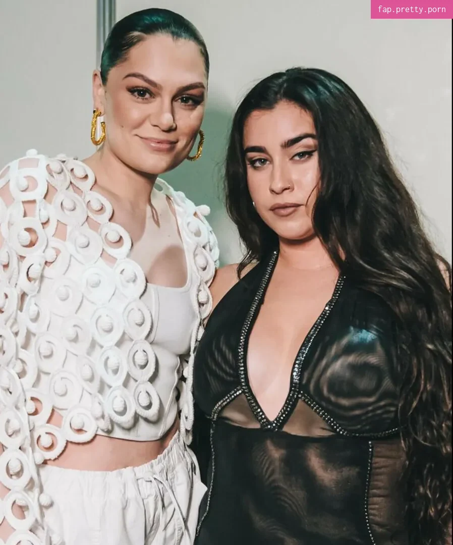 Lauren Jauregui - Photo #10