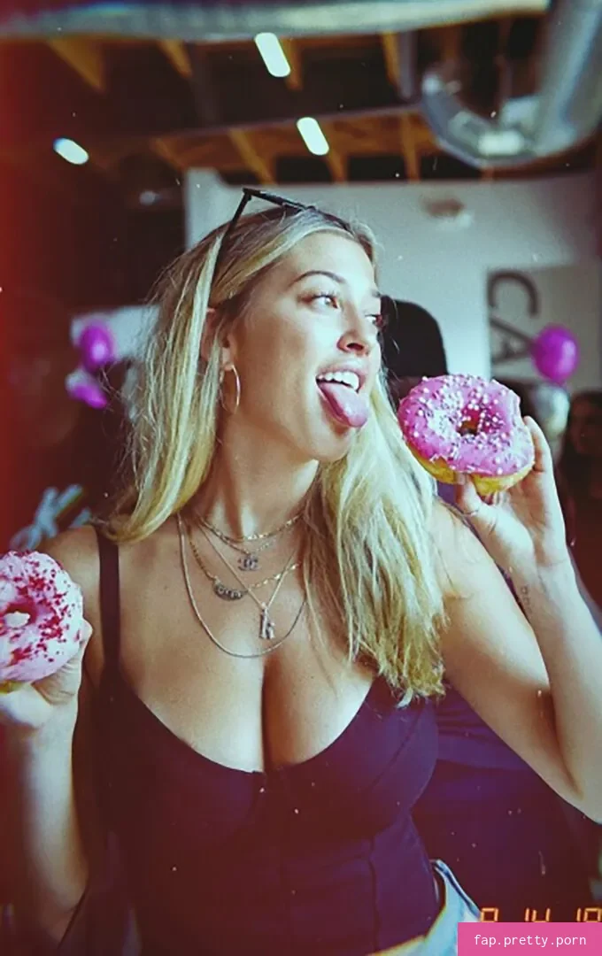 Lindsey Kevitch - Photo #66