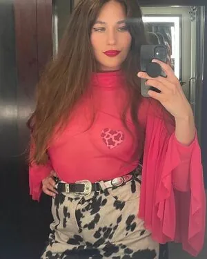 Lola Kirke
