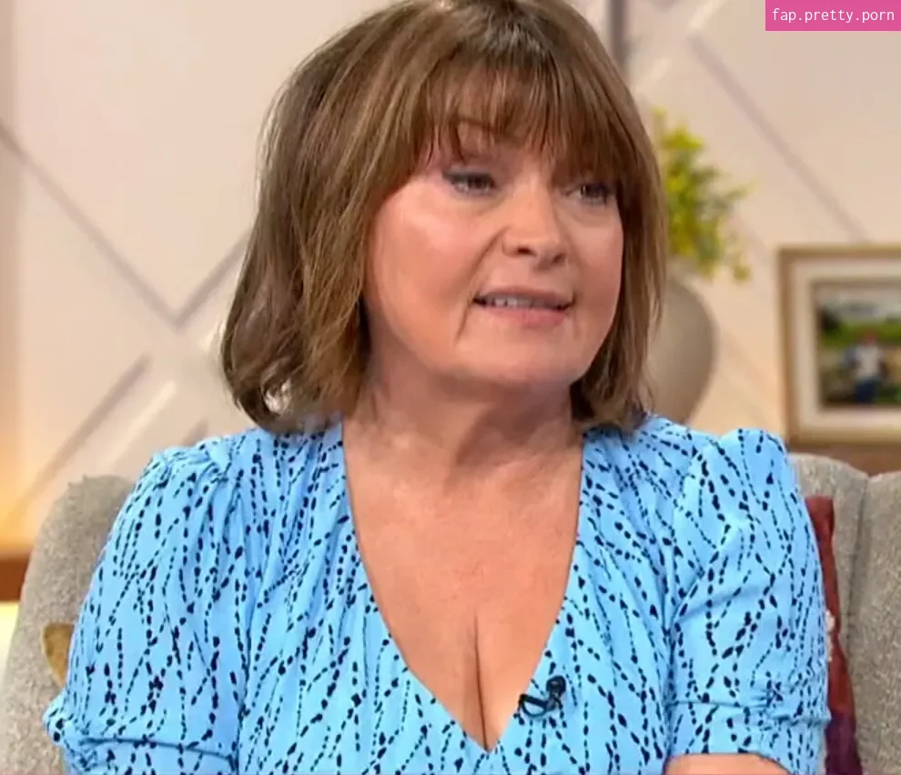 Lorraine Kelly - Photo #16