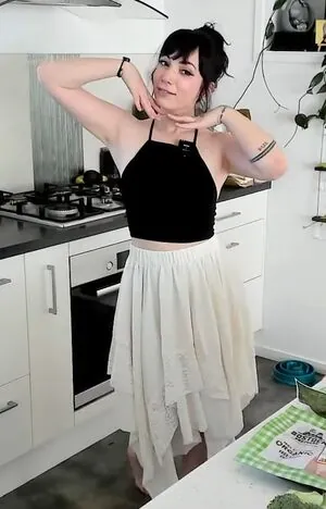 Layna Lazar