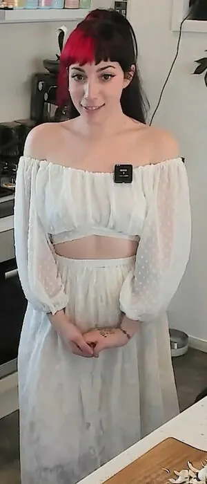 Layna Lazar
