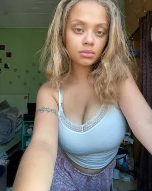 Lexcova / Lexay_X / Kingkorbel