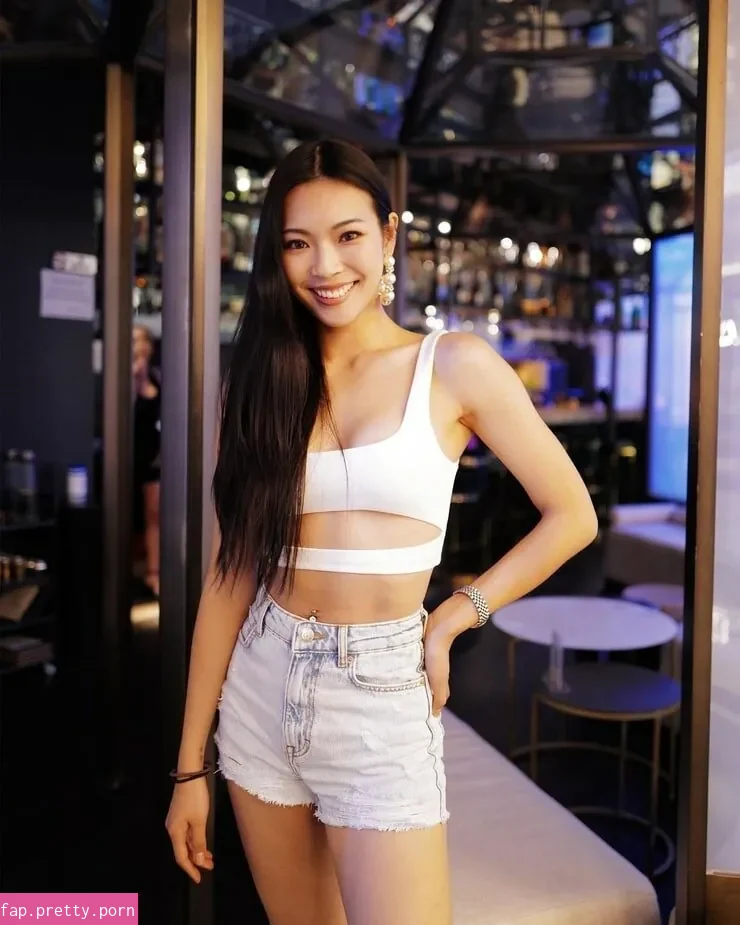Lucia Liu - Photo #15