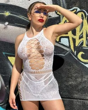 La Mami Lechera