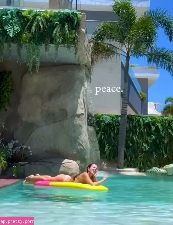 Larissa Manoela - Photo #49