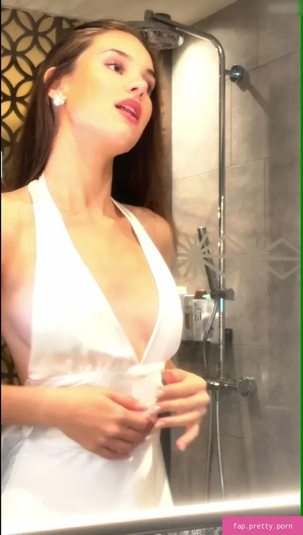 Laura Marie Soons - Photo #95