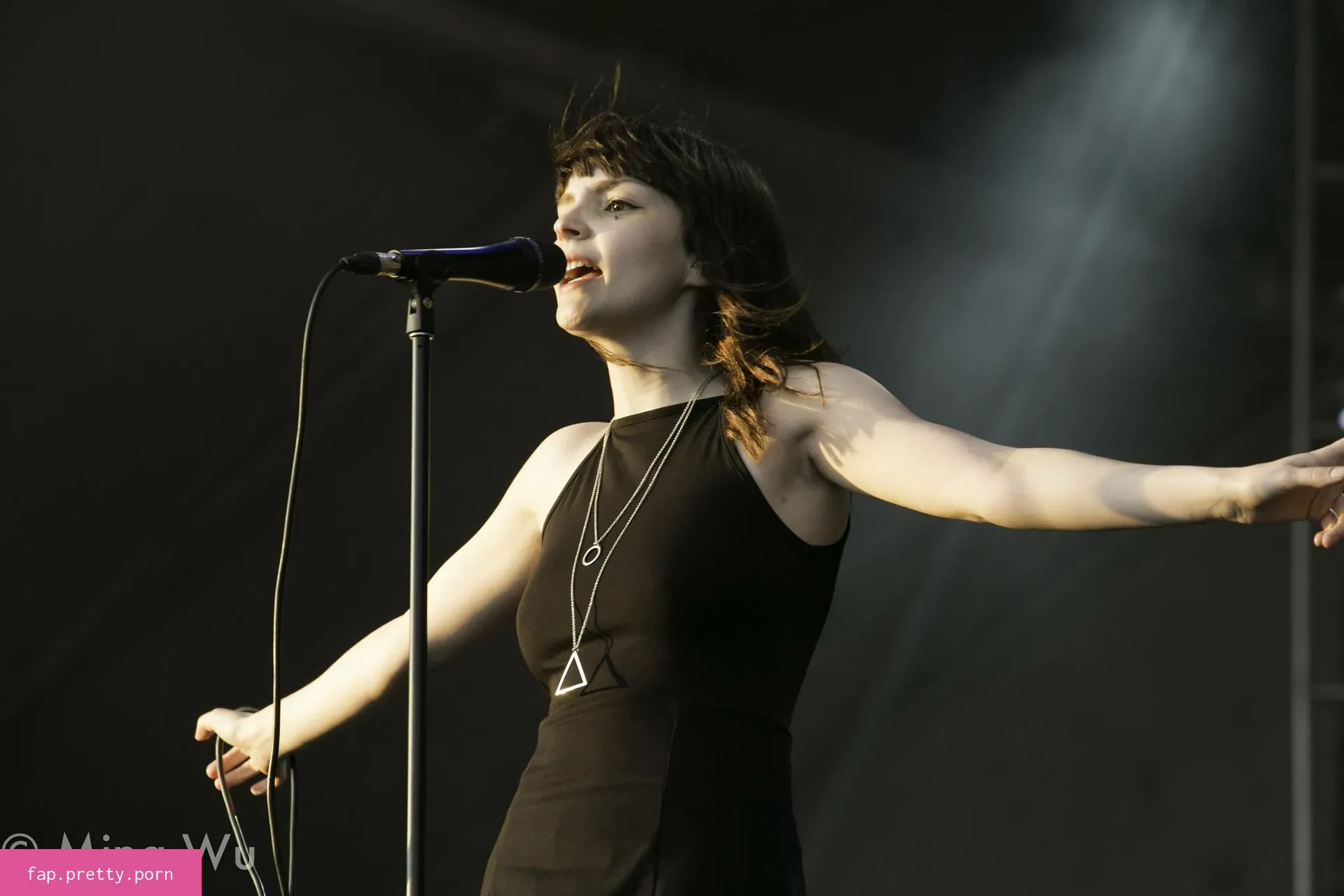 Lauren Mayberry - Photo #74