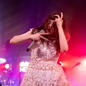Lauren Mayberry