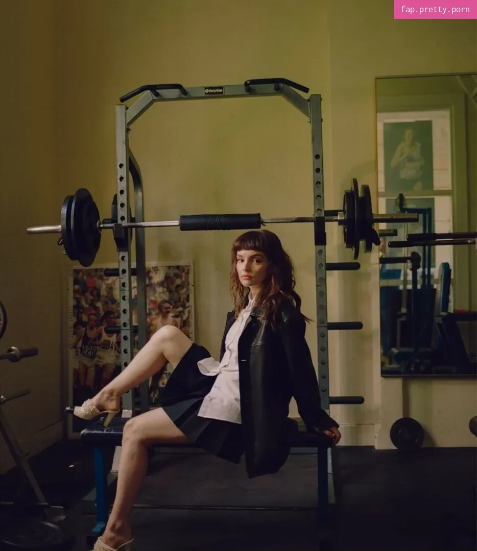 Lauren Mayberry - Photo #67