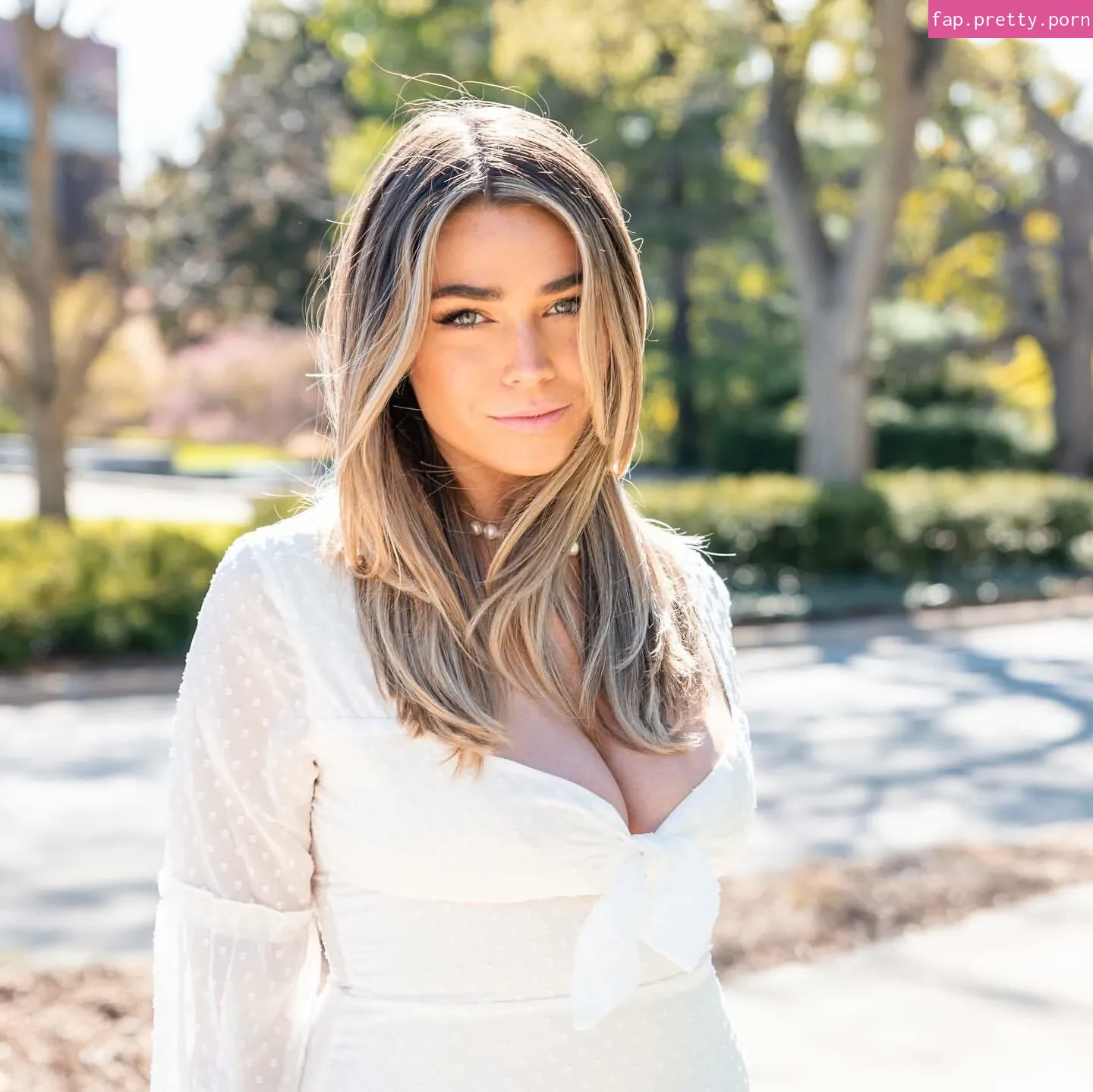 Leah Martin - Photo #45