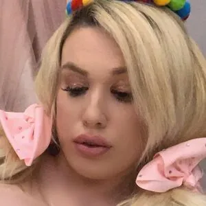 Lily M