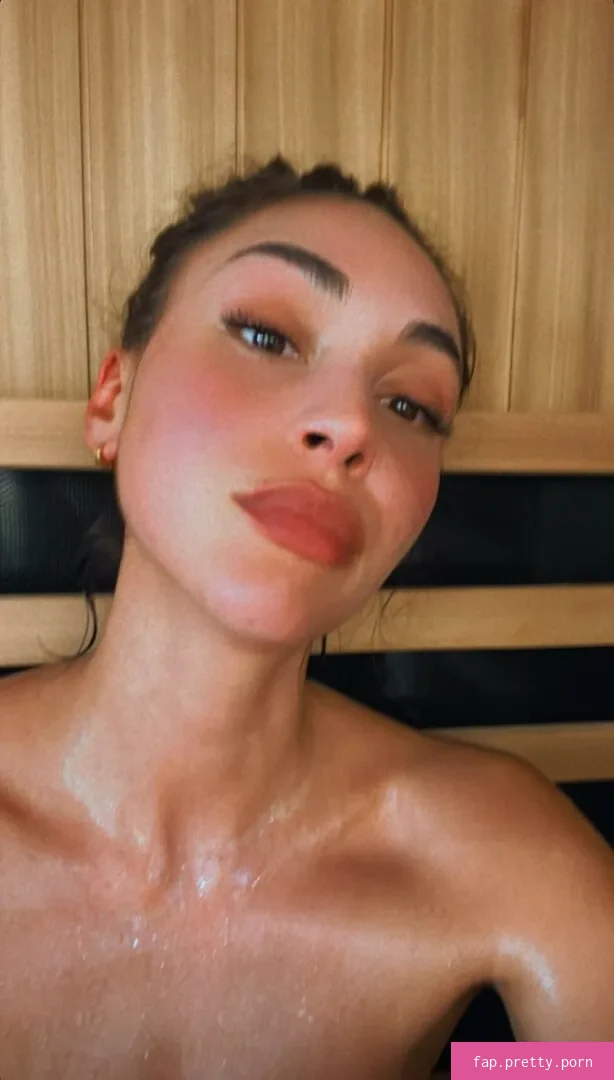 Lindsey Morgan - Photo #23