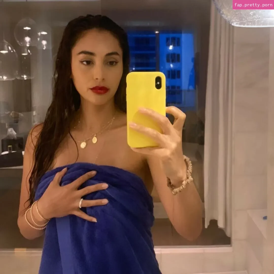 Lindsey Morgan - Photo #43