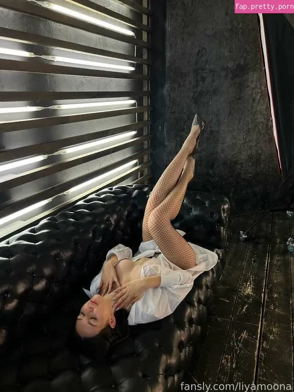 Liya Moon - Photo #03