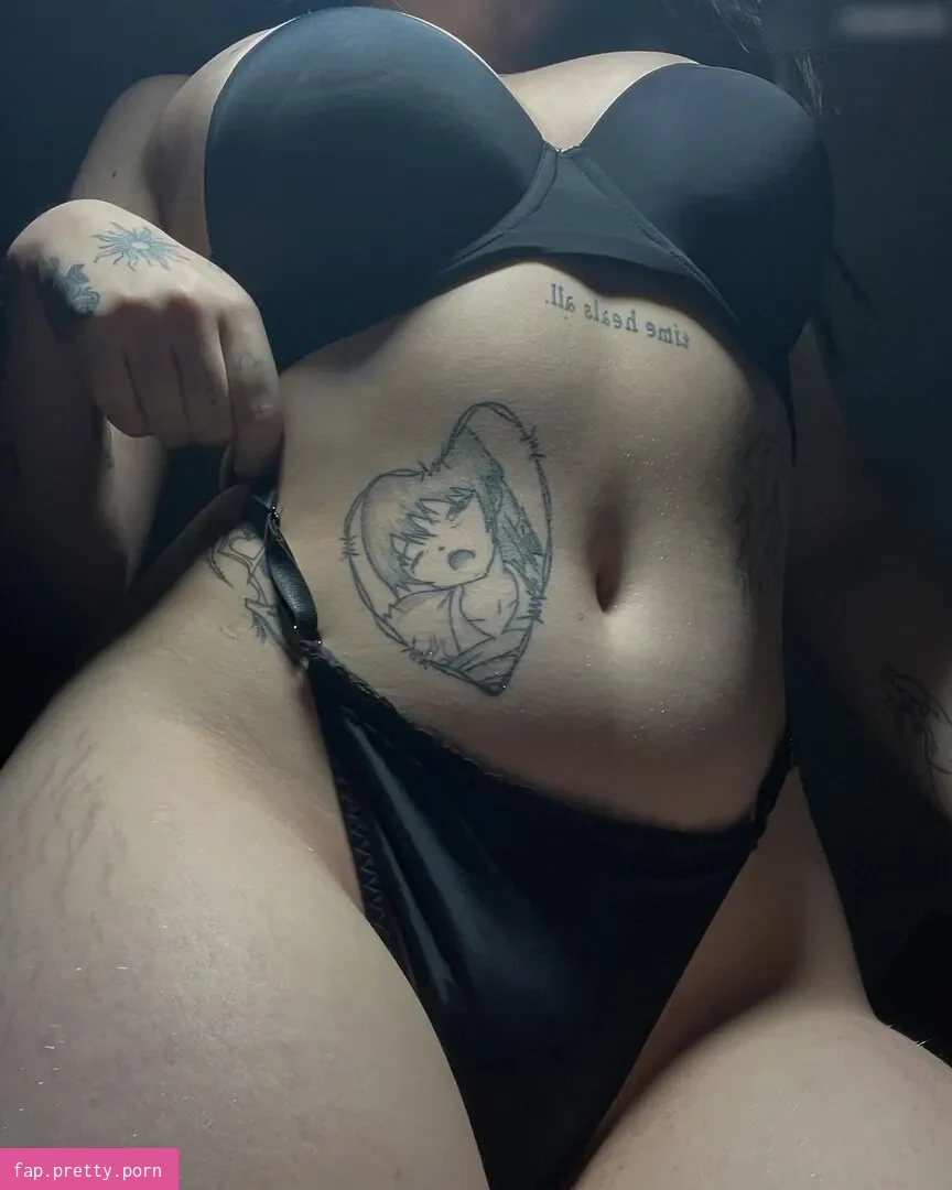 Lena Neubauerova - Photo #03