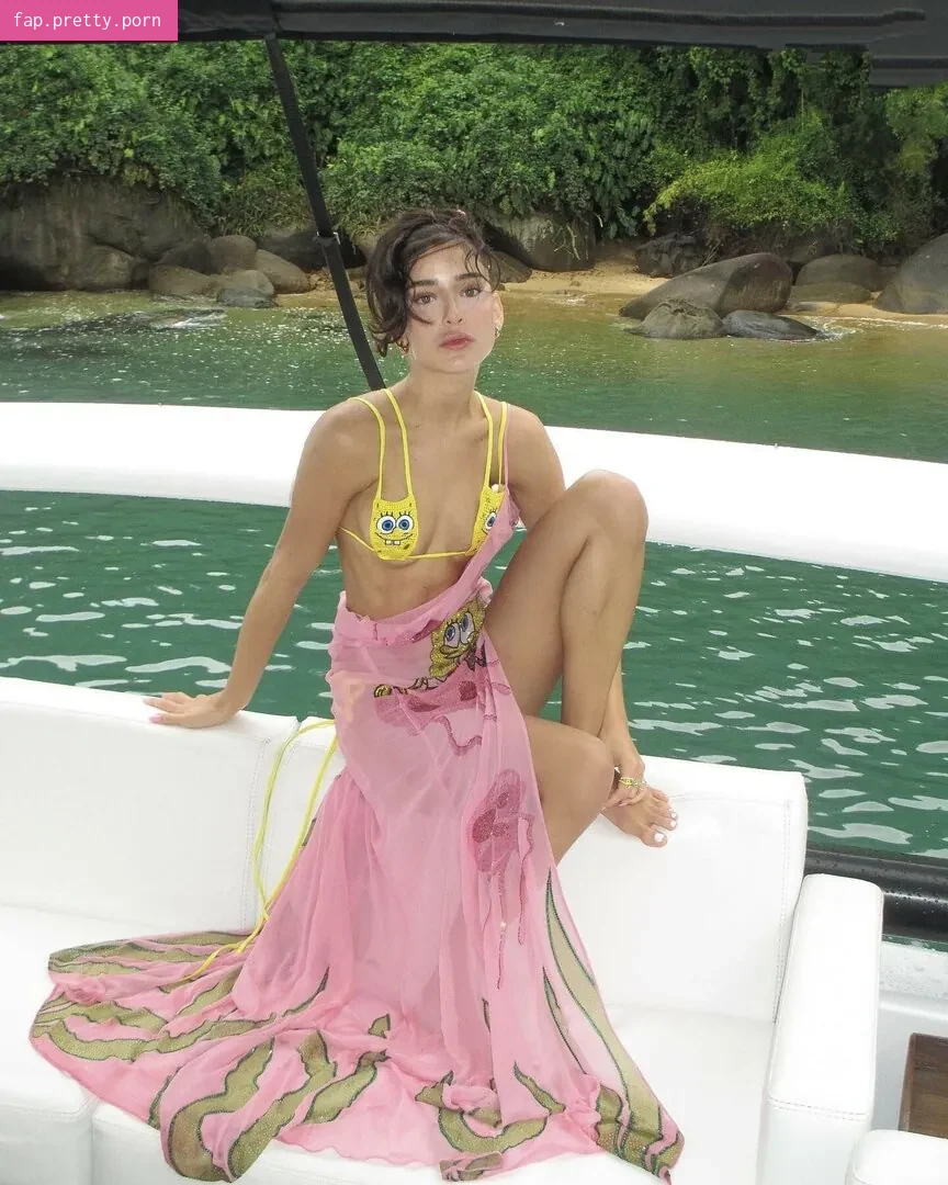 Livia Nunes Marques - Photo #14