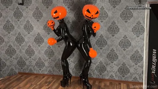 Lola Noir