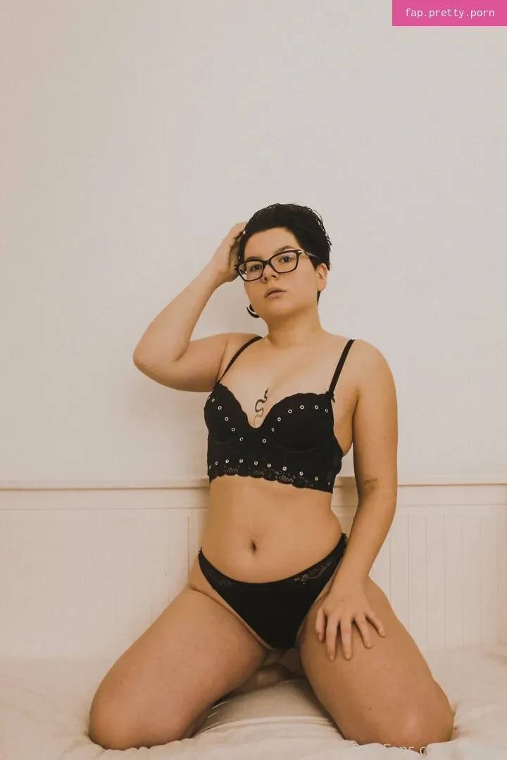 Lotti N - Photo #08