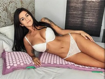 Lola Ortiz
