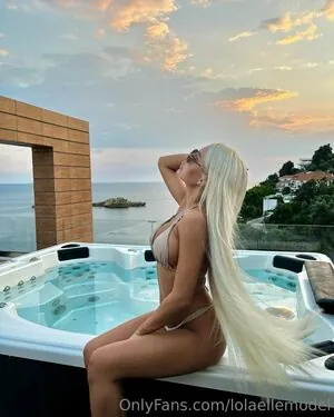 lolaellemodel