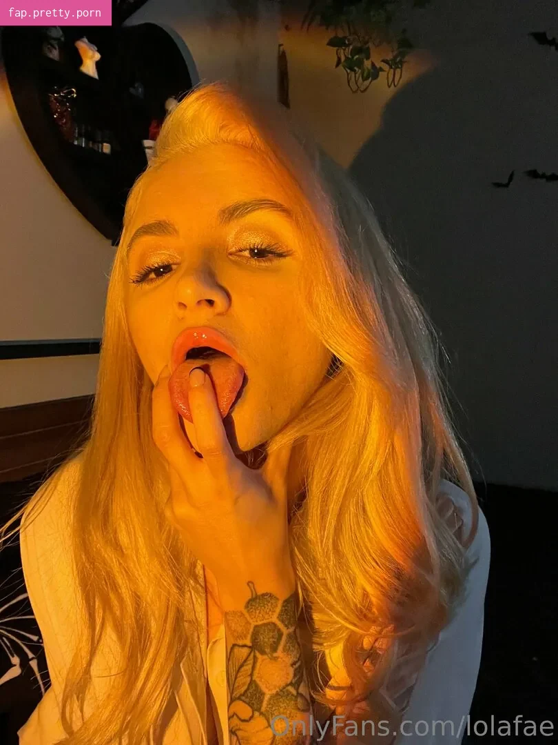 lolafae - Photo #44