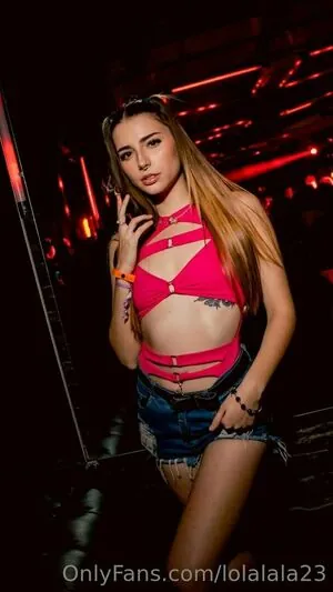 lolalala23