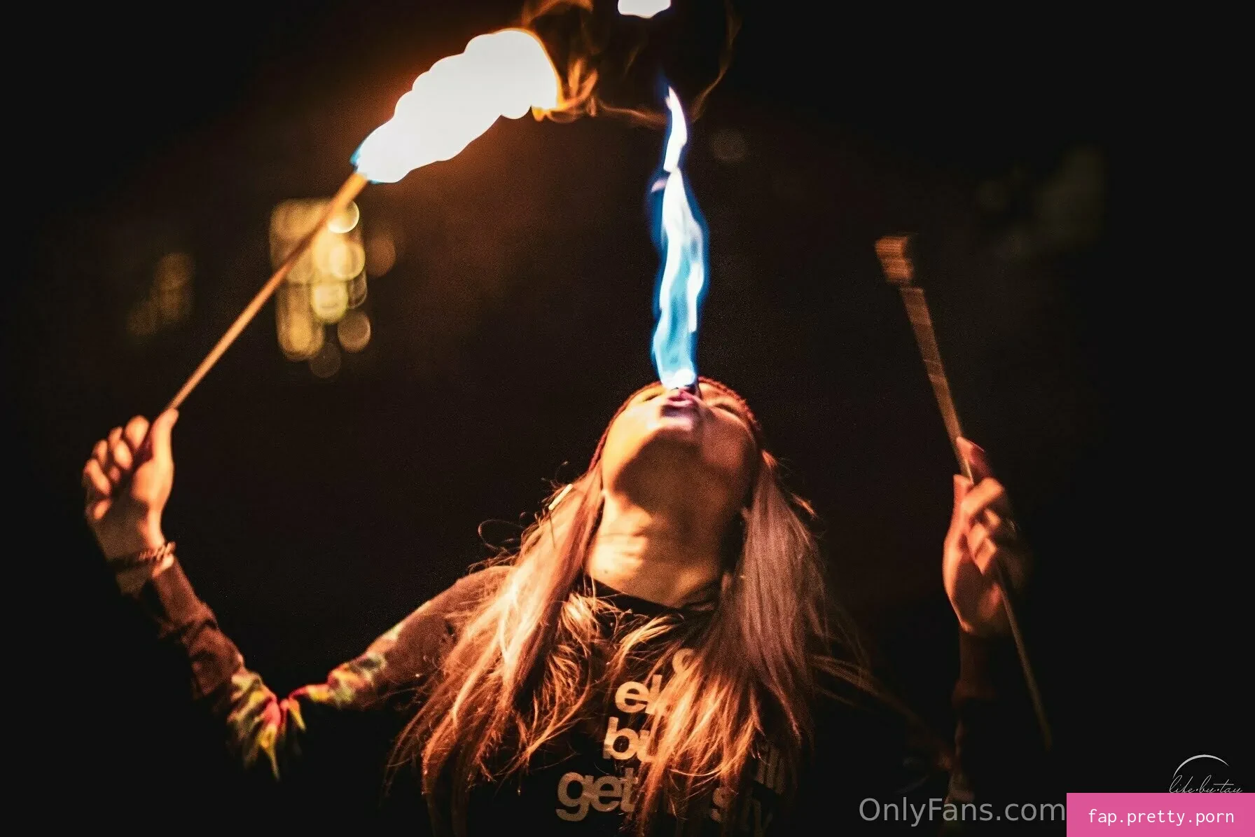 lolaxsparks - Photo #01