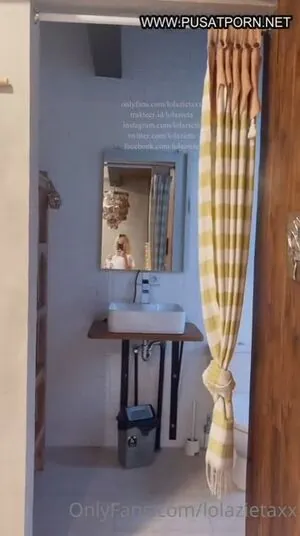 Lolazietaxx