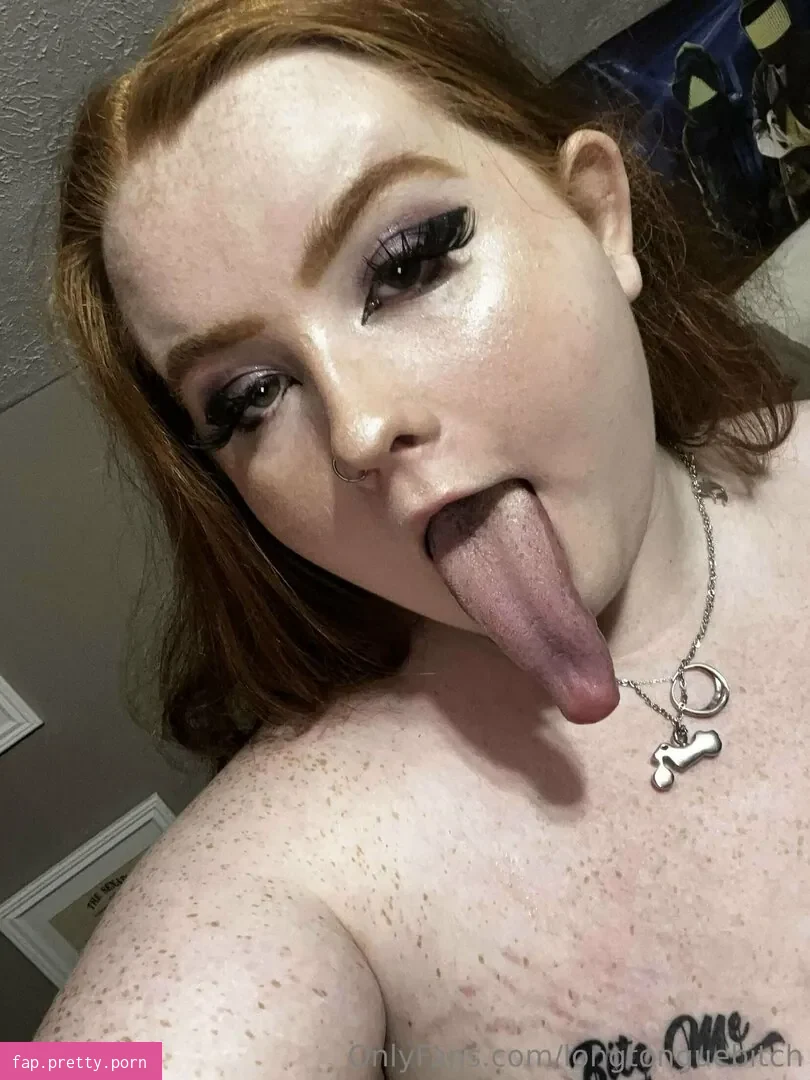 Longtonguebitch - Photo #10