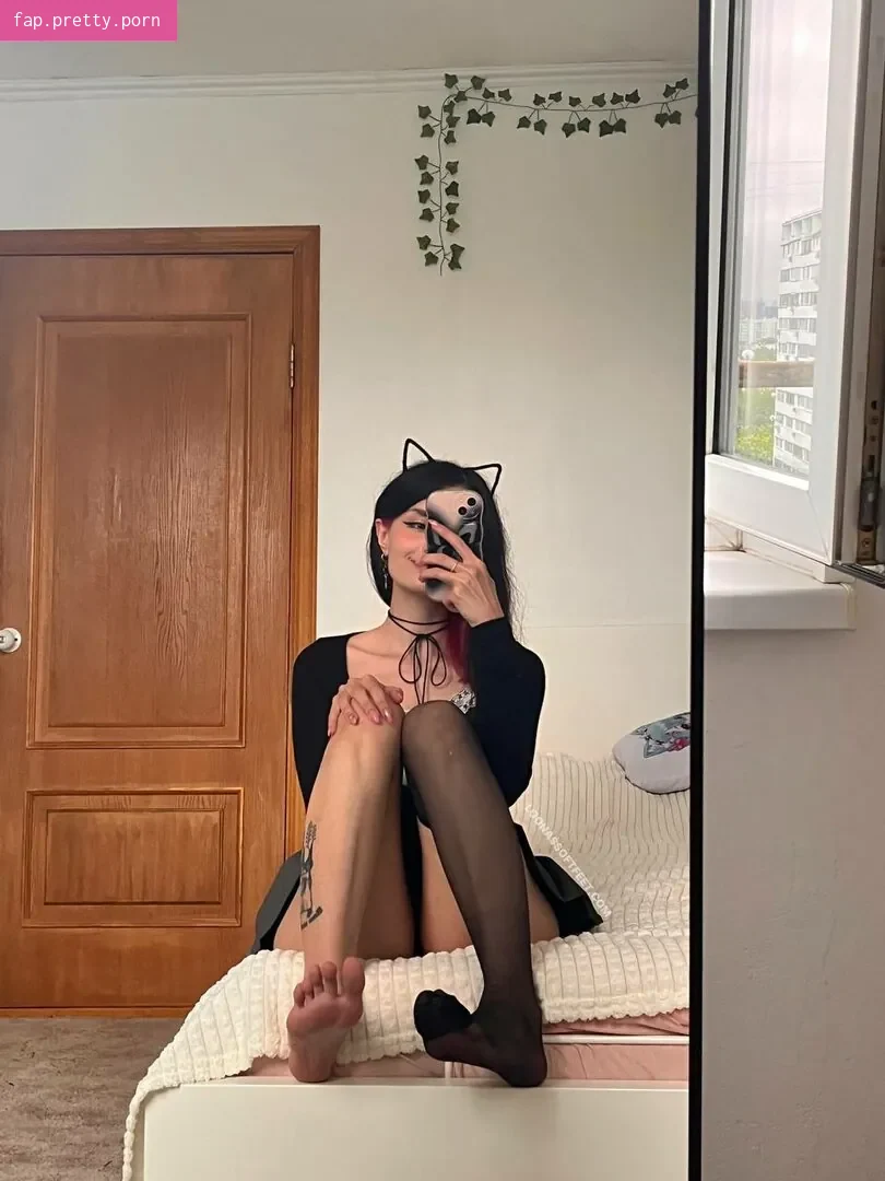 loonassoftfeet - Photo #88