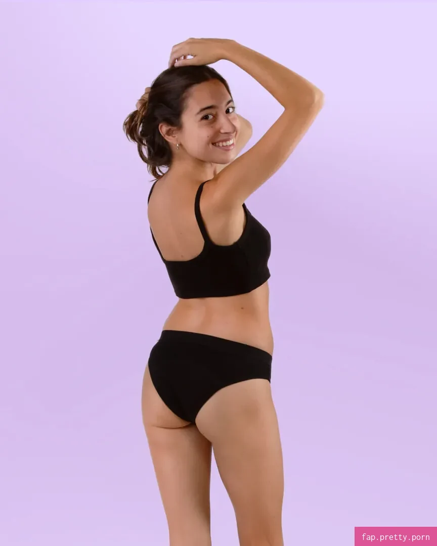 Lorena Oliver - Photo #12