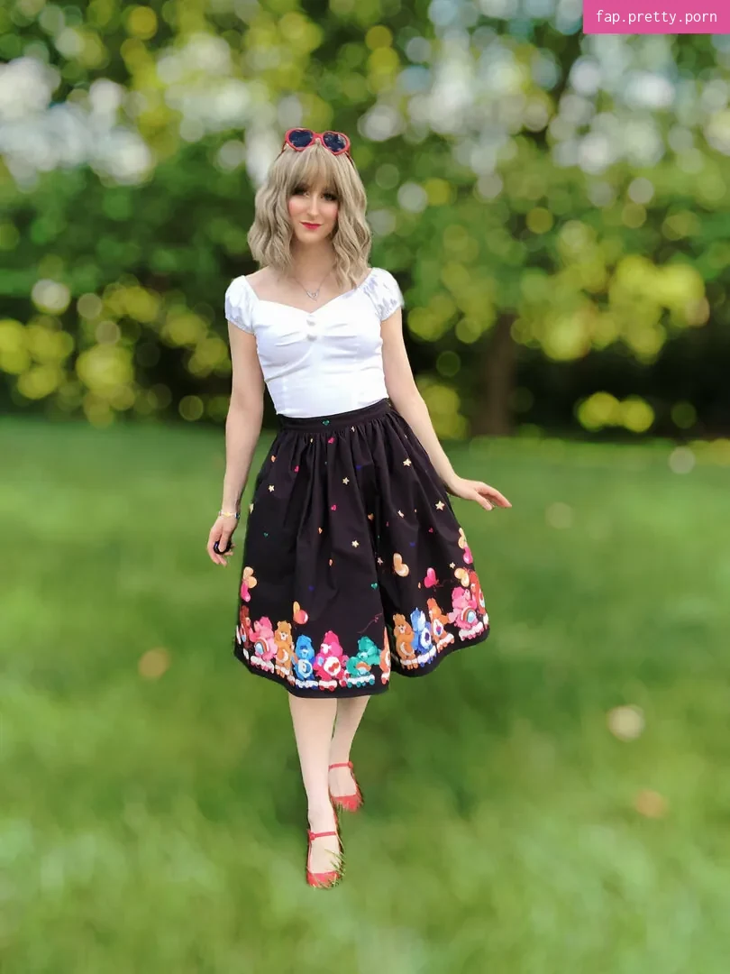 lorenia - Photo #31