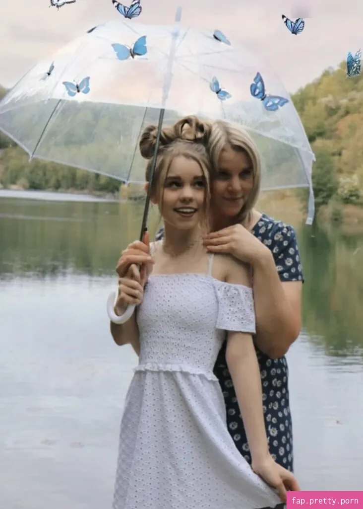 Lea Peach - Photo #20