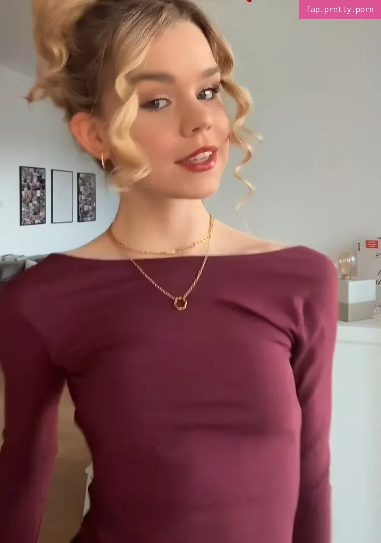 Lea Peach - Photo #73