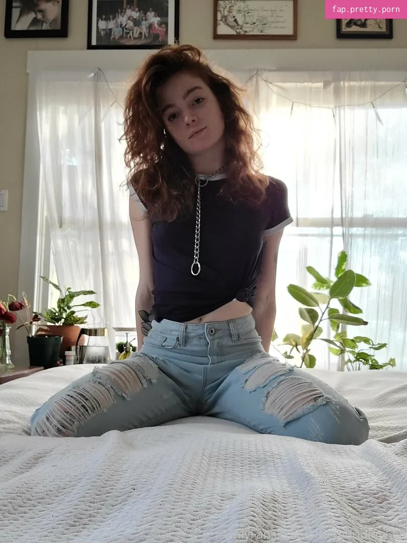 lil.red.rae666 - Photo #01