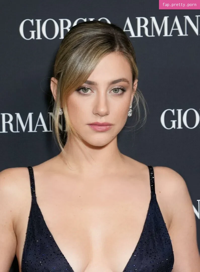 Lili Reinhart - Photo #48