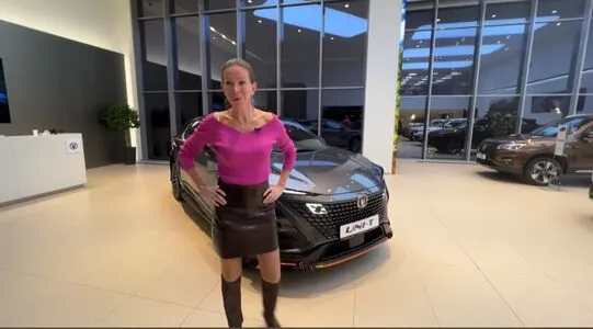 Lisa Rulit