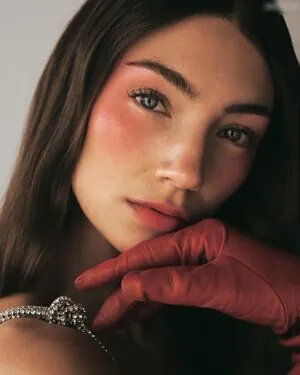 Lorena Rae