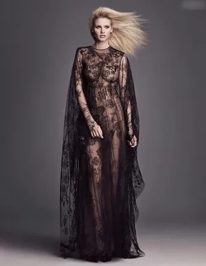 Lara Stone