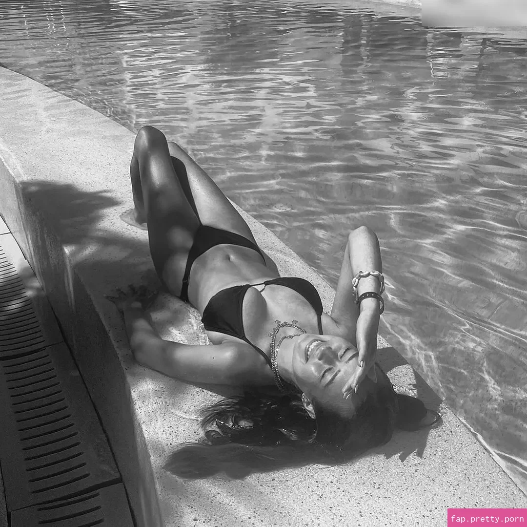 Laura Sophie - Photo #23
