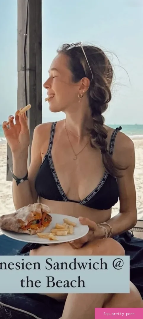 Laura Sophie - Photo #72