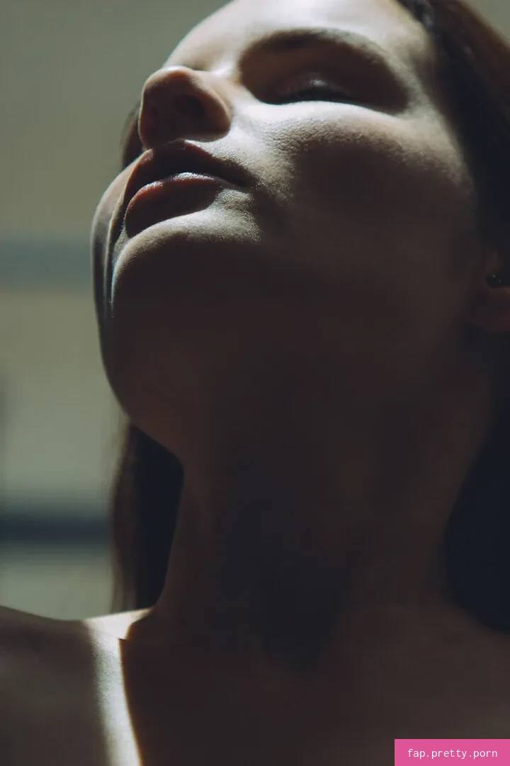 Laure Surlerivage - Photo #44