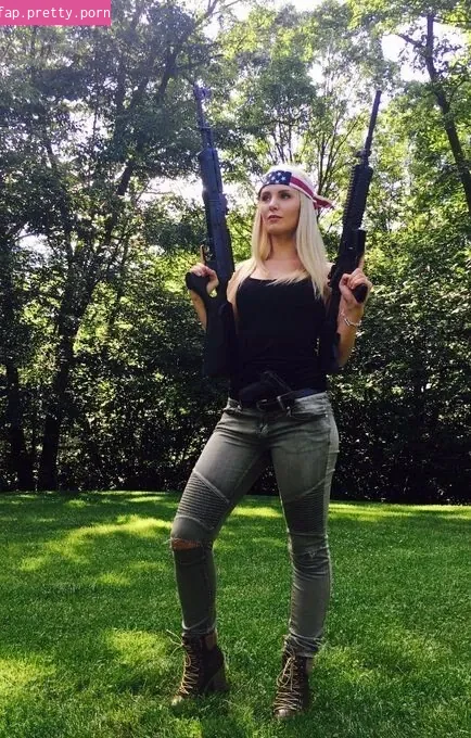 Lauren Southern - Photo #11
