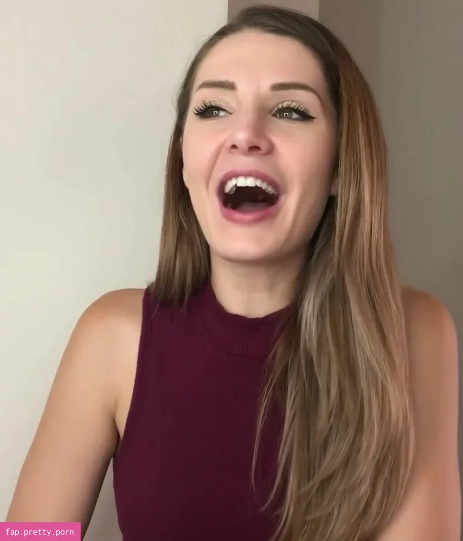 Lauren Southern - Photo #19