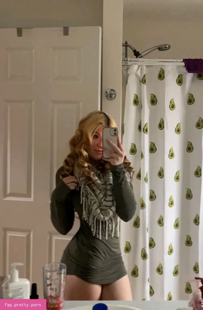 Lauren Suzaanne - Photo #35