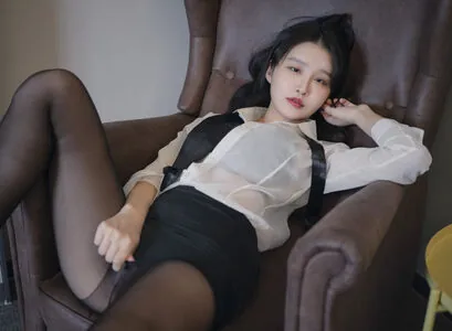 Lee Seol 이설